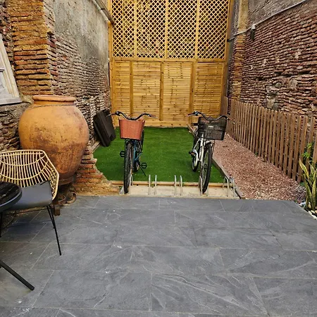 Centro Estudio Trinidad 3 *